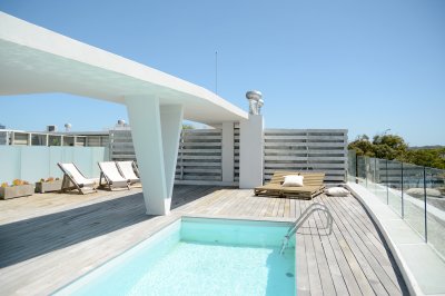 En venta pent-house en Punta del Este de 4 dormitorios