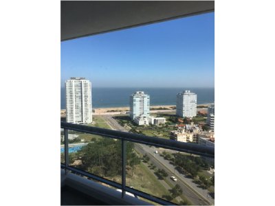 Vende apartamento de 1 dormitorio en Punta del Este 