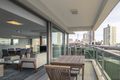 Vende departamento de 2 dormitorios en Brava, Punta del Este con hermosa vista