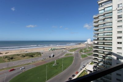 En venta Apartamento de 3 dormitorios en Parquemar Center