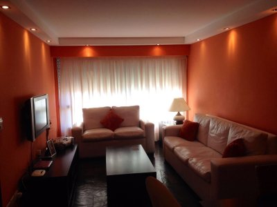 Departamento en venta de 1 dormitorio en Torres del Plata, Playa Brava , Punta del este 