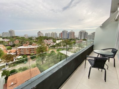 Vende departamento de 3 dormitorios y excelentes amenities en Mansa Punta del Este