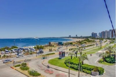 Apartamento en Venta Frente al mar Punta de Este!