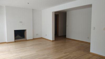 Apartamento en Venta de 2 dormitorios en Zona Carrasco, 