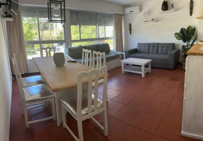 Vende apartamento de 1 dormitorio en Punta del Este