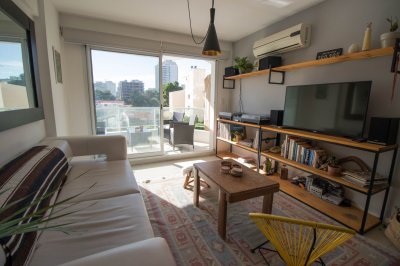 En venta, apartamento con excelente iluminacion de 1 dormitorio, en Aidy Grill - Punta del Este