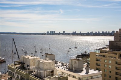 Departamento de 3 dormitorios en la peninsula de PUNTA DEL ESTE
