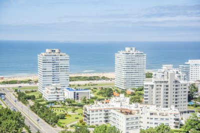 Departartamento de 3 dormitorios en venta en Torre One