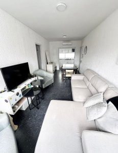 En venta apartamento de 3 dormitorios en Mansa, Punta del Este. Bajos gastos por mes.