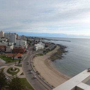 Apartamento de 3 dormitorios en Torre Malecon , Punta del este , Playa Mansa