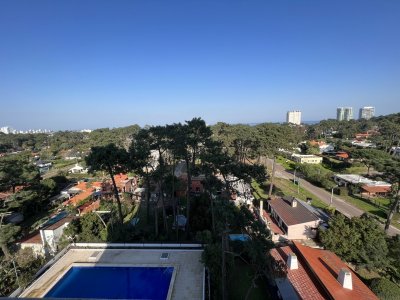Apartamento en venta de 2dormitorios en Cantegril Punta del Este
