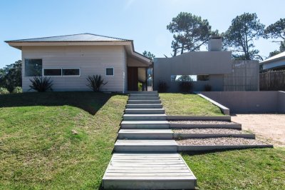 Gran casa en excelente barrio privado, José Ignacio