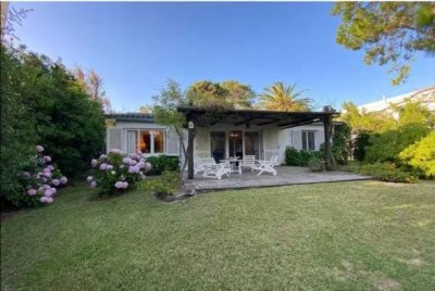 Casa de 3 dormitorios a la venta en Punta del Este