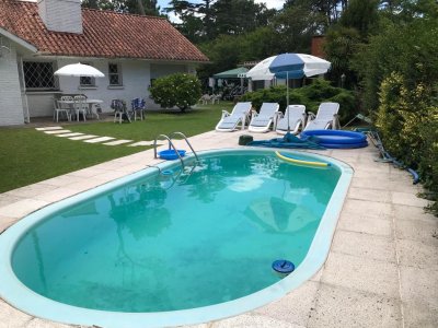 Casa reciclada en venta.. Para Ingresar en zona de Cantegril, Punta del Este 