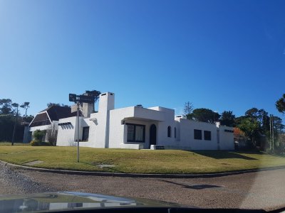 Hermosa casa a pasos de la playa!!!