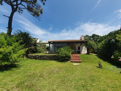 Amplia casa en venta en Pinares, Punta del Este