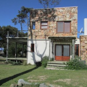 Vende casa de 3 dormitorios en la Juanita, Jose Ignacio. 