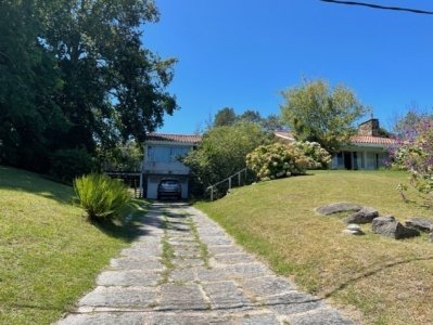 Casa  de 3 dormitorios en Rincón del Indio - Punta del Este