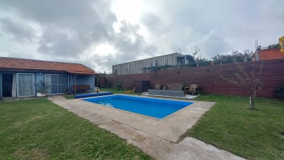 Vende casa de 3 dormitorios, en excelente estado, Pinares, Punta del Este 