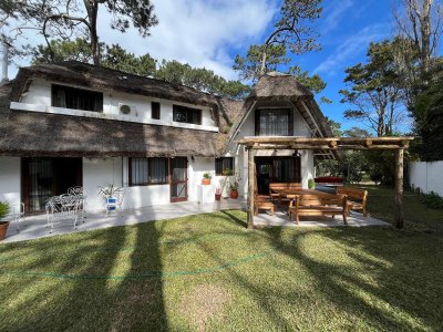 Casa de 3 dormitorios en playa brava, Punta del Este