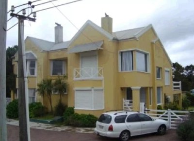 Casa de 3 dormitorios en Pinares. Punta del Este