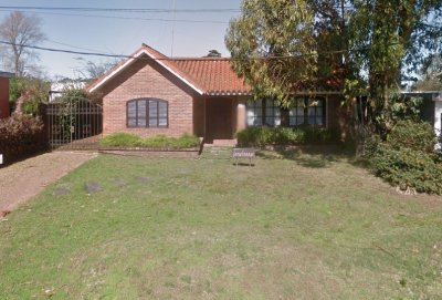 Casa en alquiler anual 2 dormitorios en Punta del Este 23548