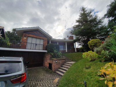 Casa en venta de 3 dormitorios,Pinares, Punta Del Este