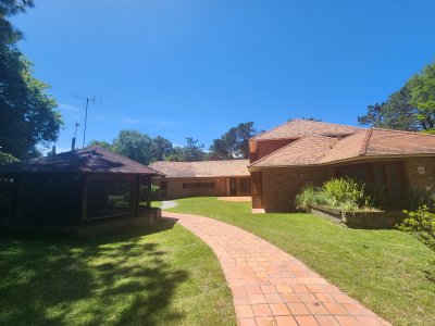 Casa de 4 dormitorios en venta en Golf