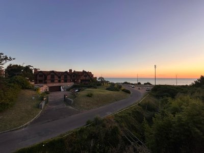 Pinares, 4 suites con vista al mar a 100 m de la playa