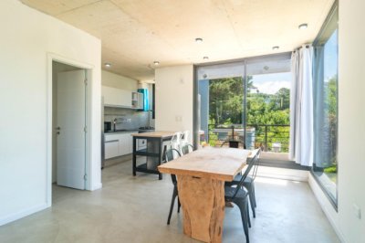 Venta de hermosa casa duplex de 3 dormitorios en Pinares.