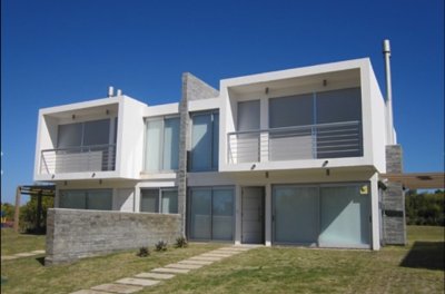 Alquiler  temporal casa 3 dormitorios en Punta del Este