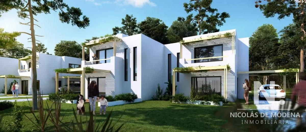 encantadora casa de estilo moderno en el exclusivo vecindario de punta ballena en chihuahua - ndm18934c