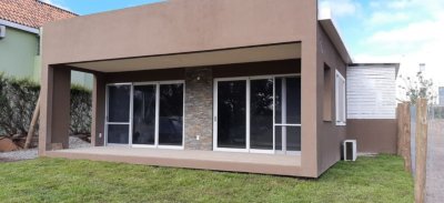 Oportunidad casa para estrenar en la barra 