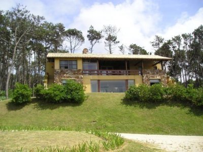 Casa en alquiler en Laguna Blanca