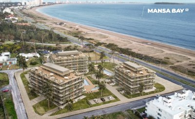 Apartamento de 2 dormitorios frente al Mar , Punta del este , Maldonado 