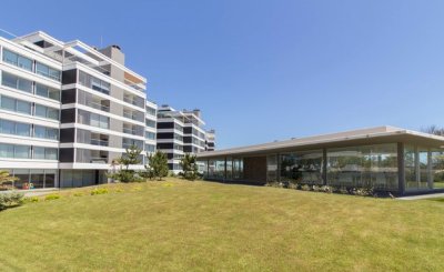 VENTA DE DEPARTAMENTO, 3 DORMITORIOS Y DEPENDENCIA, PUNTA DEL ESTE