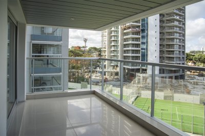 En venta apartamento de 2 dormitorios con hermosa vista al mar en, Mansa Punta del Este.