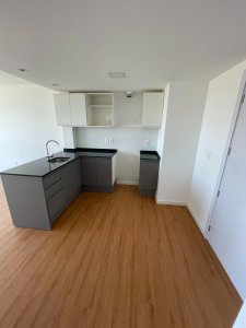 Venta  Apartamento de 1 Dormitorio Con Renta en Malvin,Montevideo-Ideal Inversores!