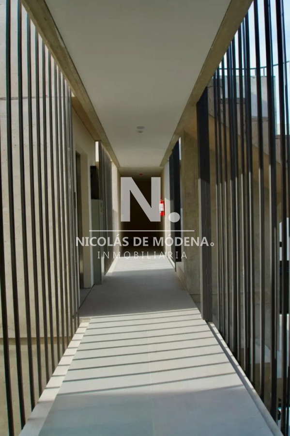 style="height:120px;object-fit:cover;"