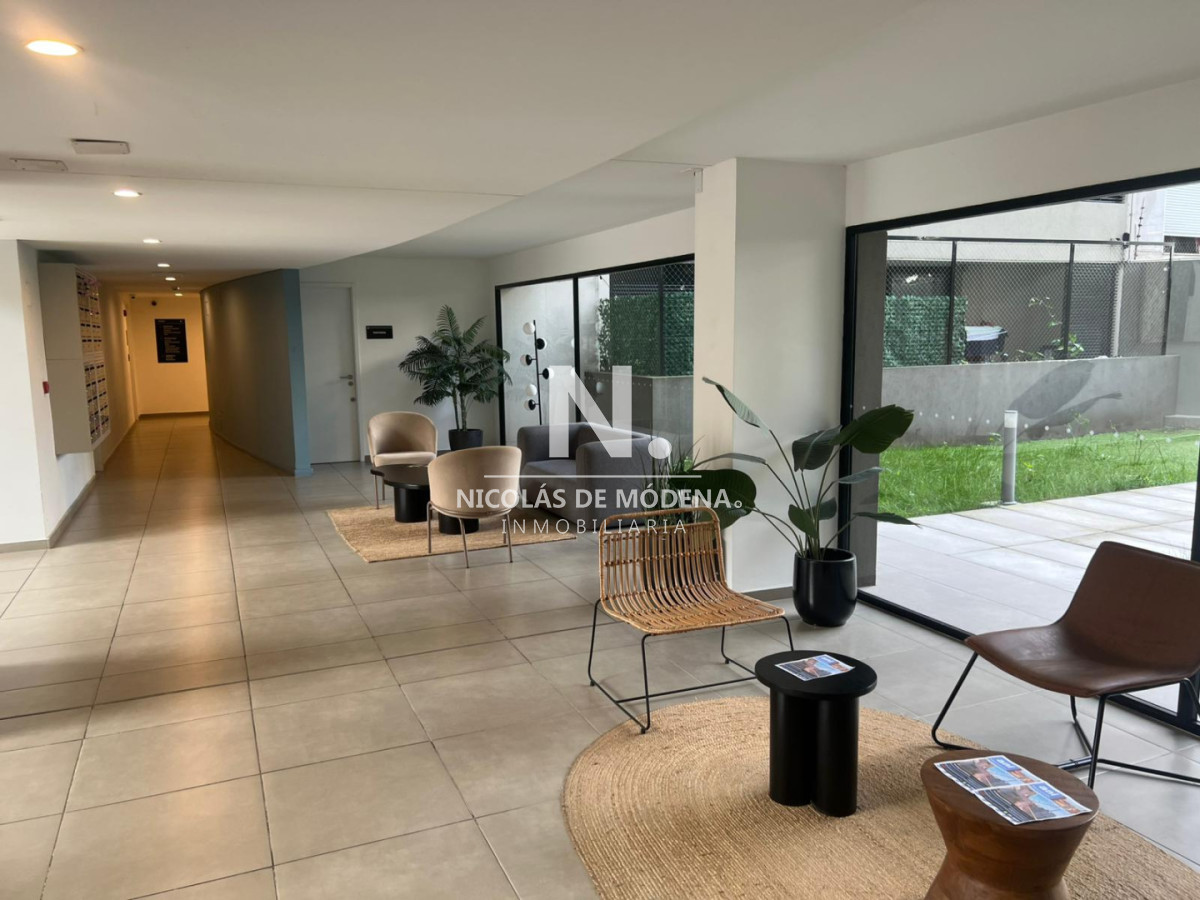 style="height:120px;object-fit:cover;"