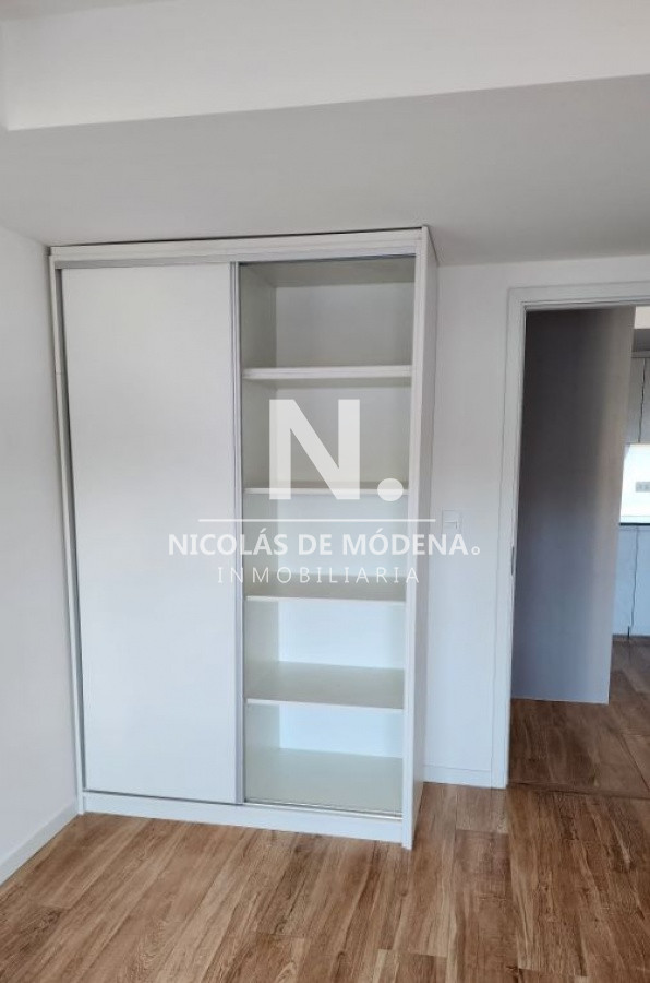 style="height:120px;object-fit:cover;"