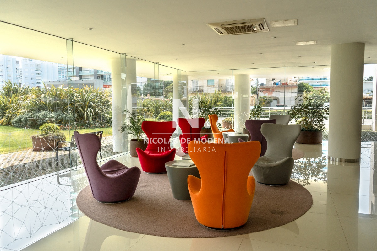 style="height:120px;object-fit:cover;"