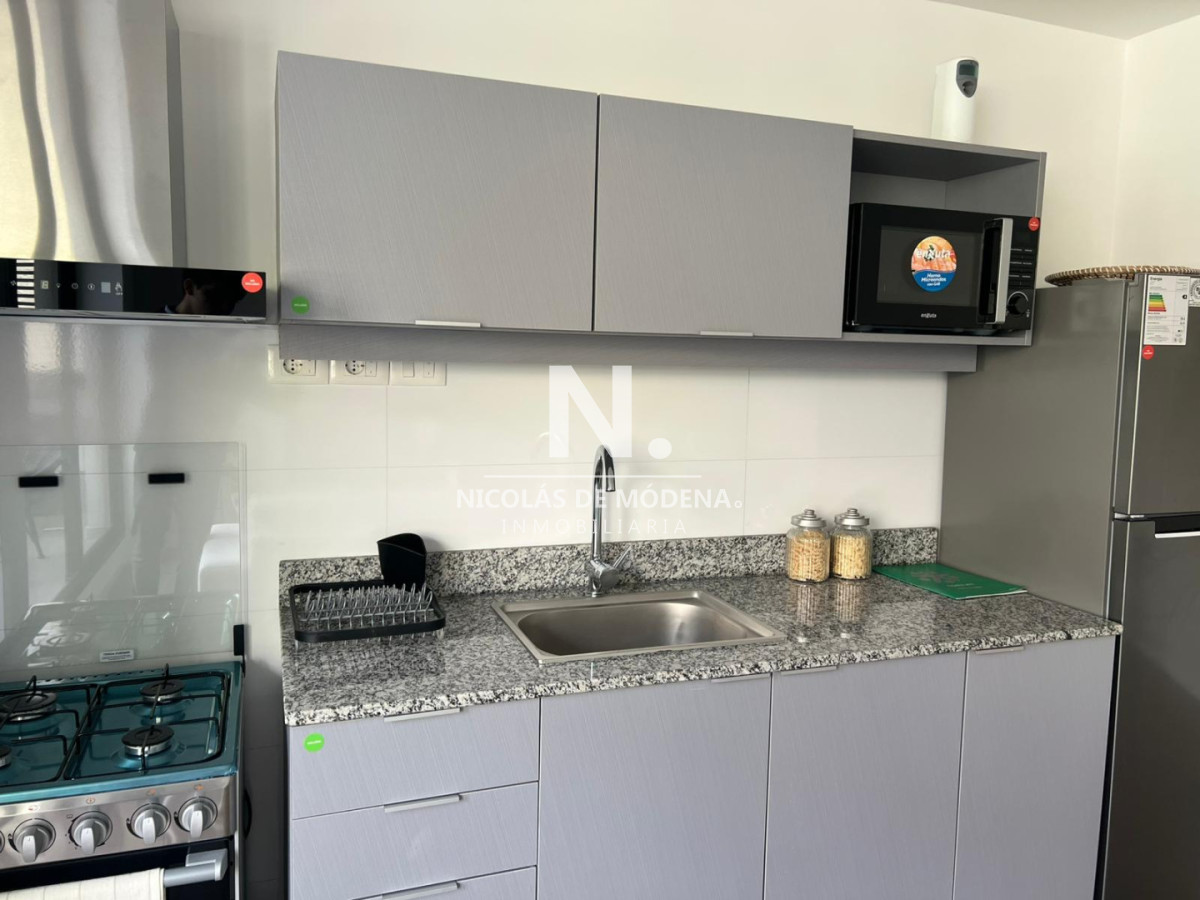 style="height:120px;object-fit:cover;"