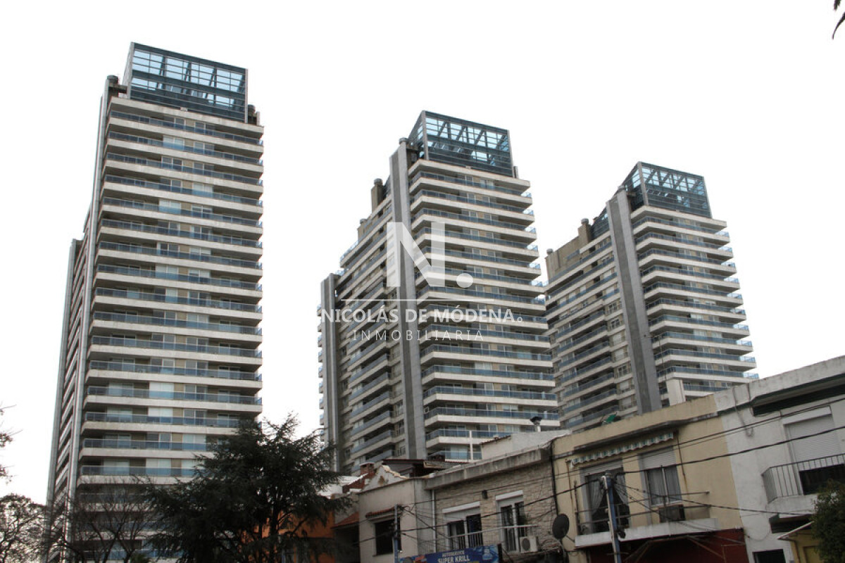 Diamantis Plaza