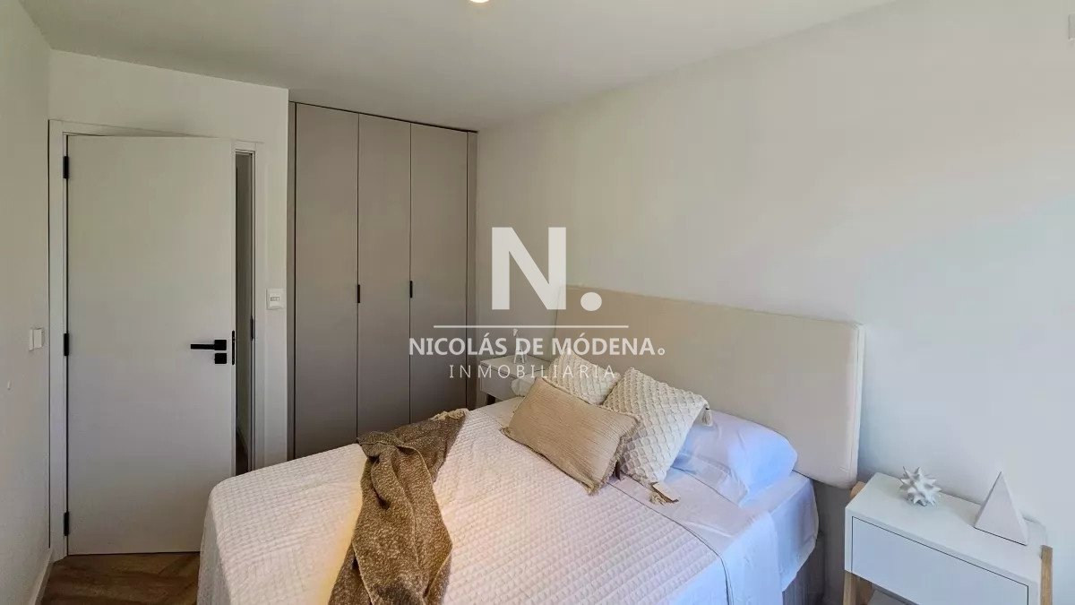 style="height:120px;object-fit:cover;"