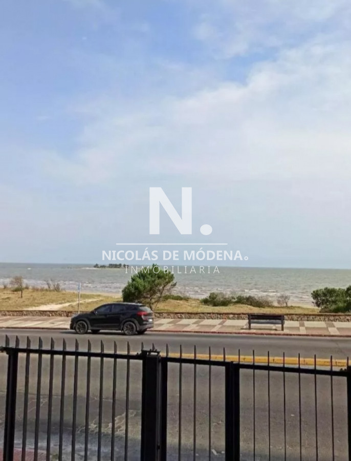 style="height:120px;object-fit:cover;"