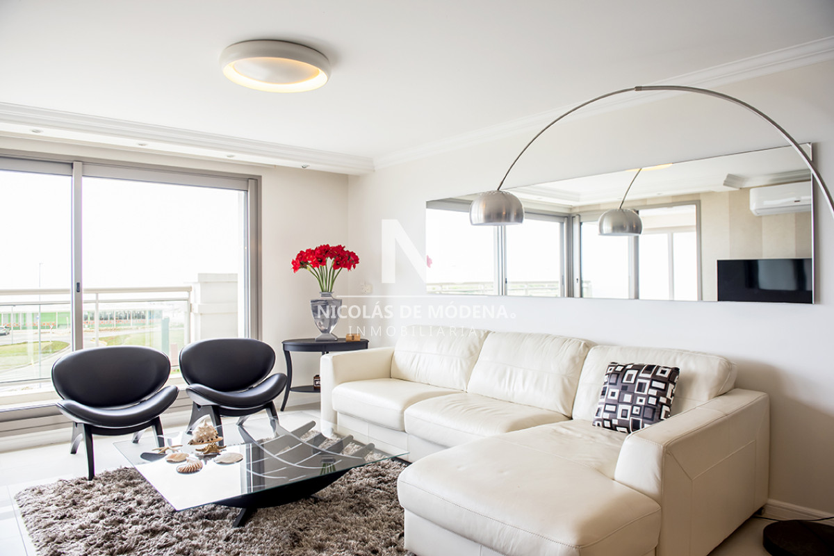 living 4 Torre Imperiale