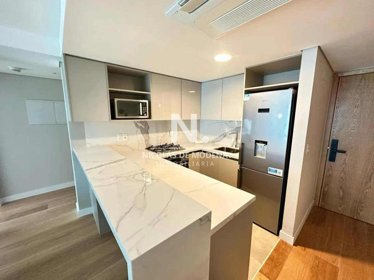 style="height:120px;object-fit:cover;"