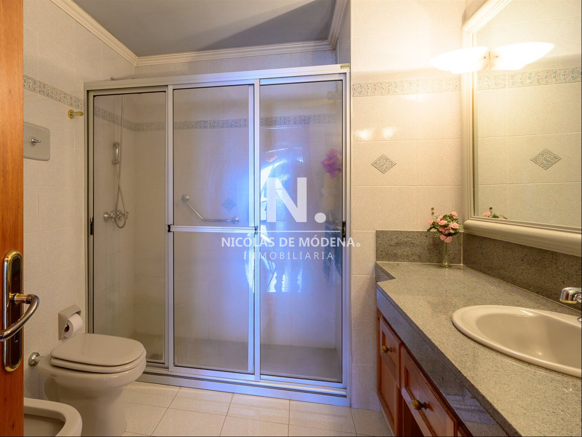 style="height:120px;object-fit:cover;"