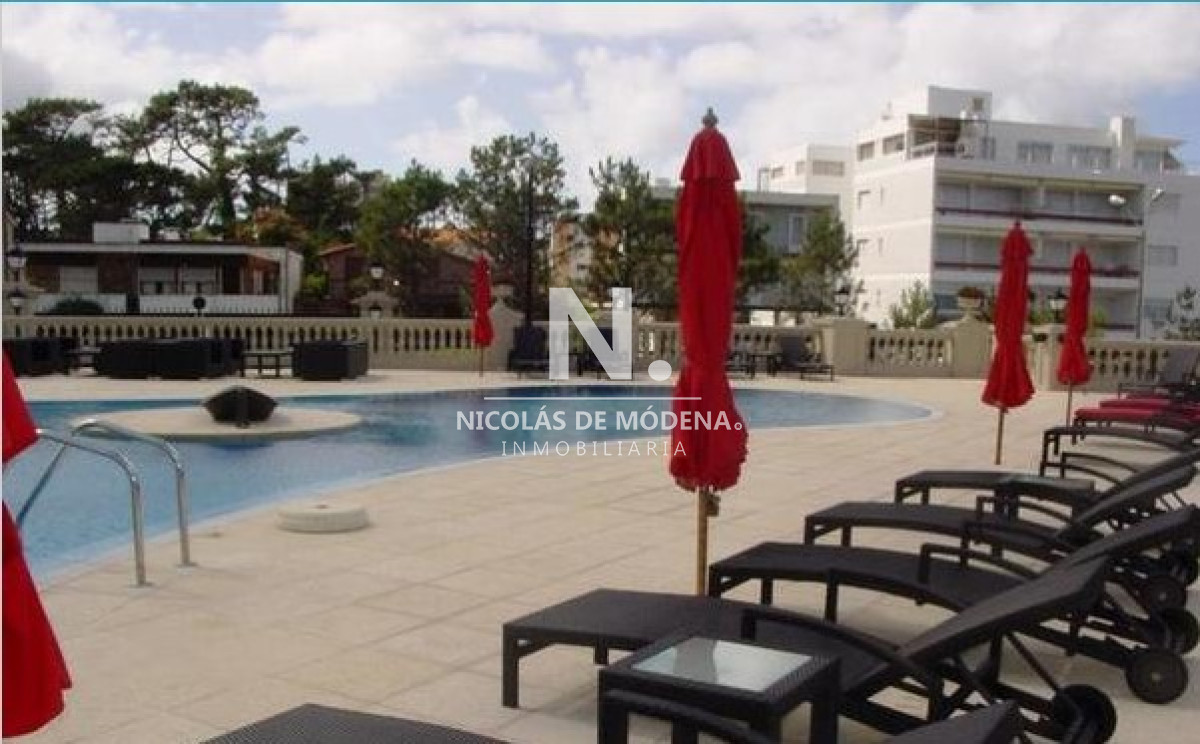 Nicolas de Modena Vende Edf. le Jardín Reside